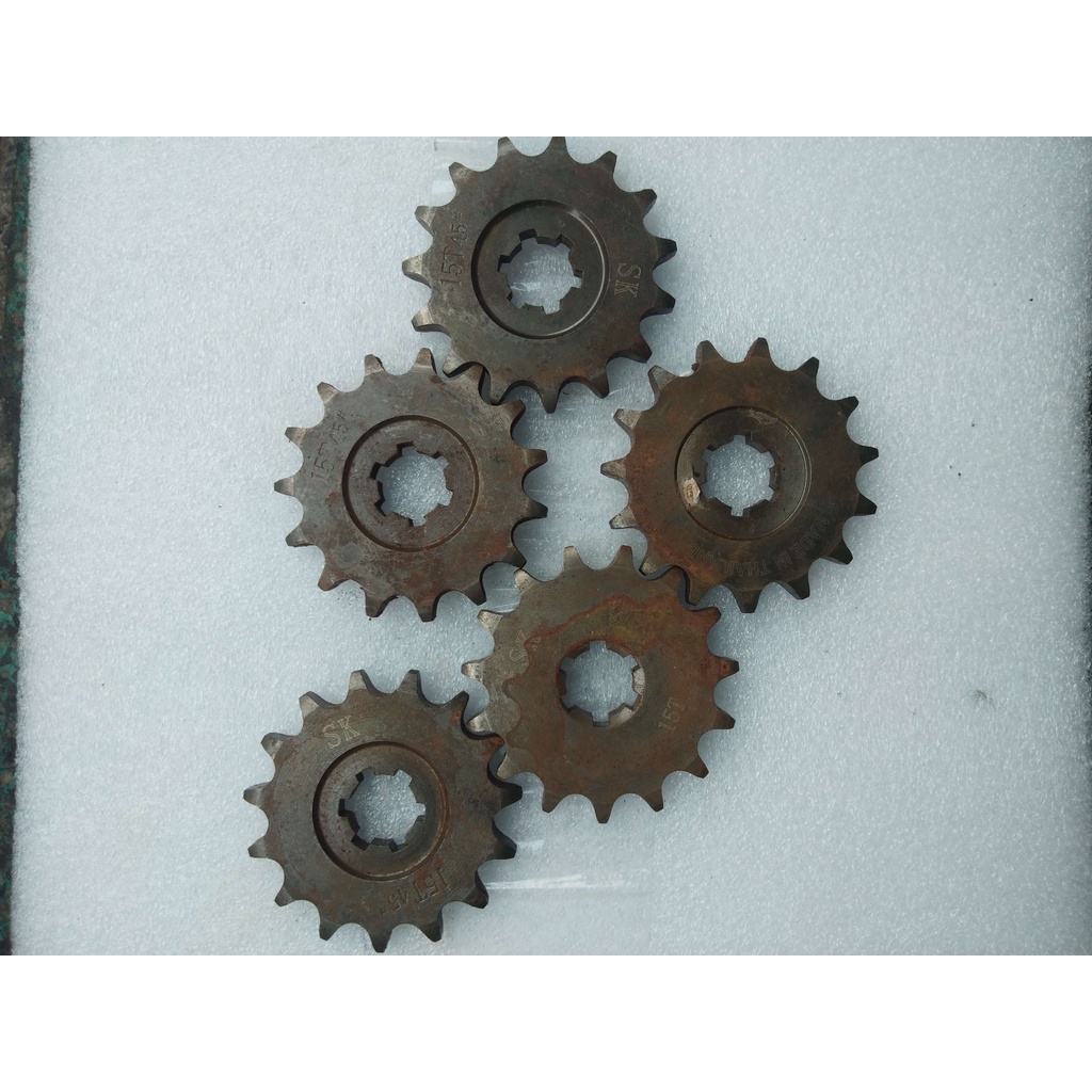 Nhông sên dĩa xài lướt cho xe Sirius (hơn 95%)