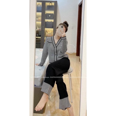 SÉT LEN KẺ ÁO CỔ V QUẦN SUÔNG CHO NỮ