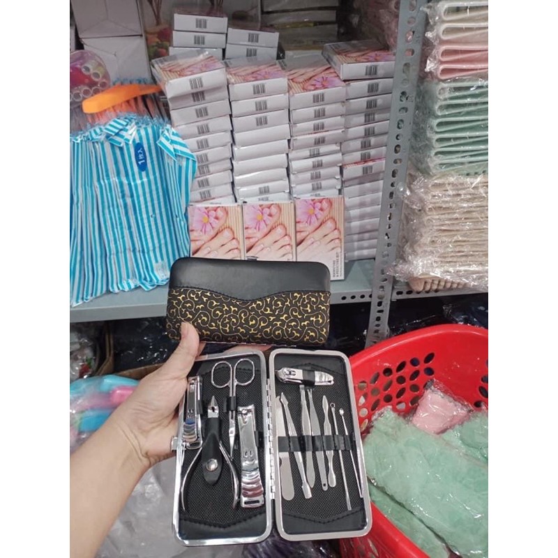 Bộ cắt móng tay 12 món nhỏ gọn tiện lợi
