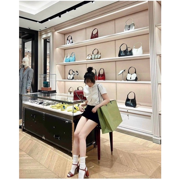 Quần short nhung basic nữ cạp cao dáng phồng phong cách Hàn Quốc phối gì cũng xinh