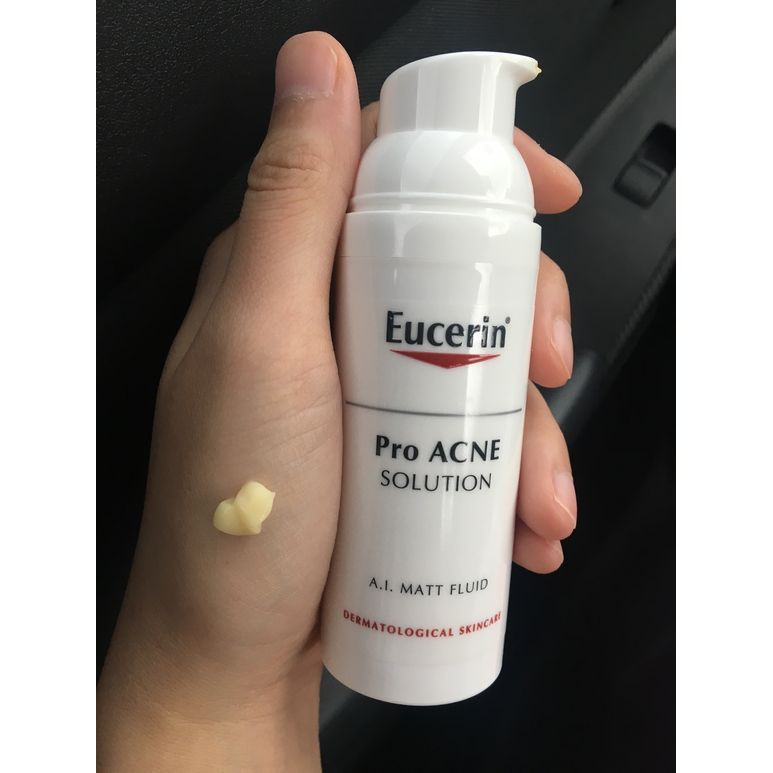 Kem kiềm dầu và giảm mụn Eucerin ProAcne Solution A.I Matt Fluid 50ml