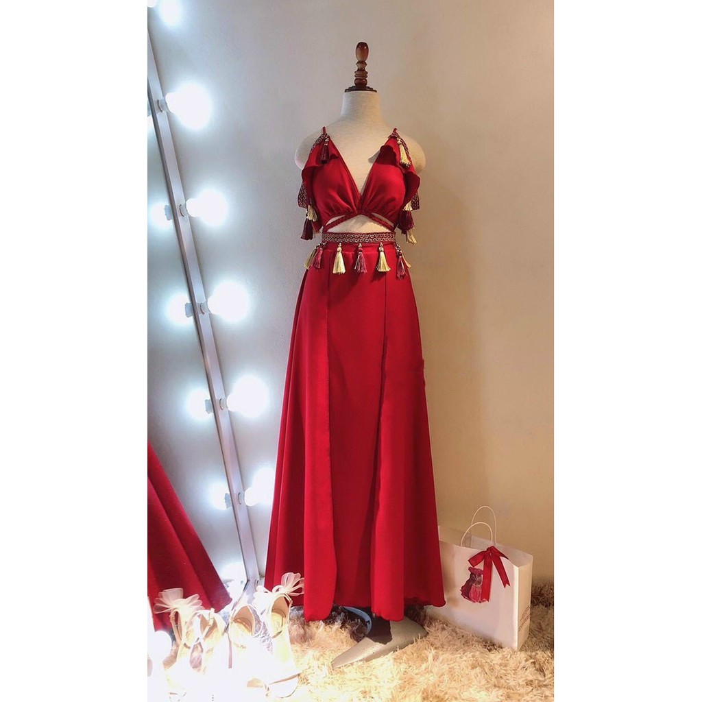 Đầm maxi đi biển khoét eo xẻ tà phối họa tiết sang trọng chụp hình sống ảo quá xinh.