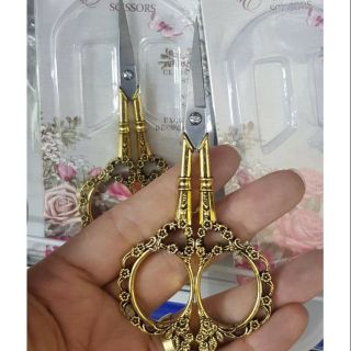 Kéo cắt form móng xịn