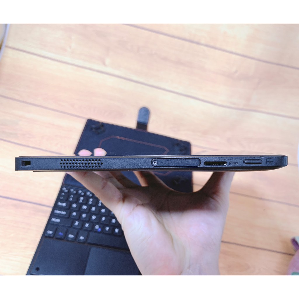 Laptop 2 trong 1 Dell Venue 10 Pro 5055 - Kèm bao da bàn phím | BigBuy360 - bigbuy360.vn