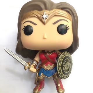 Mô hình wonder woman funko pop 2nd !