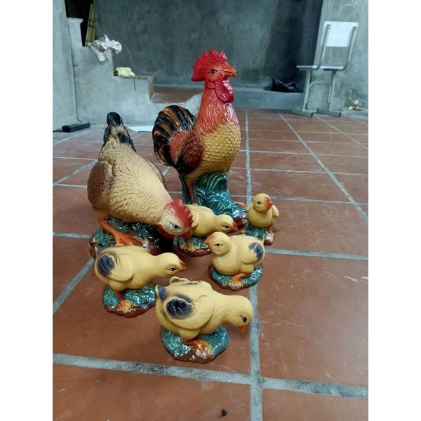 Tượng tiểu cảnh đàn gà trong vườn gốm sứ Bát Tràng trang trí Decor