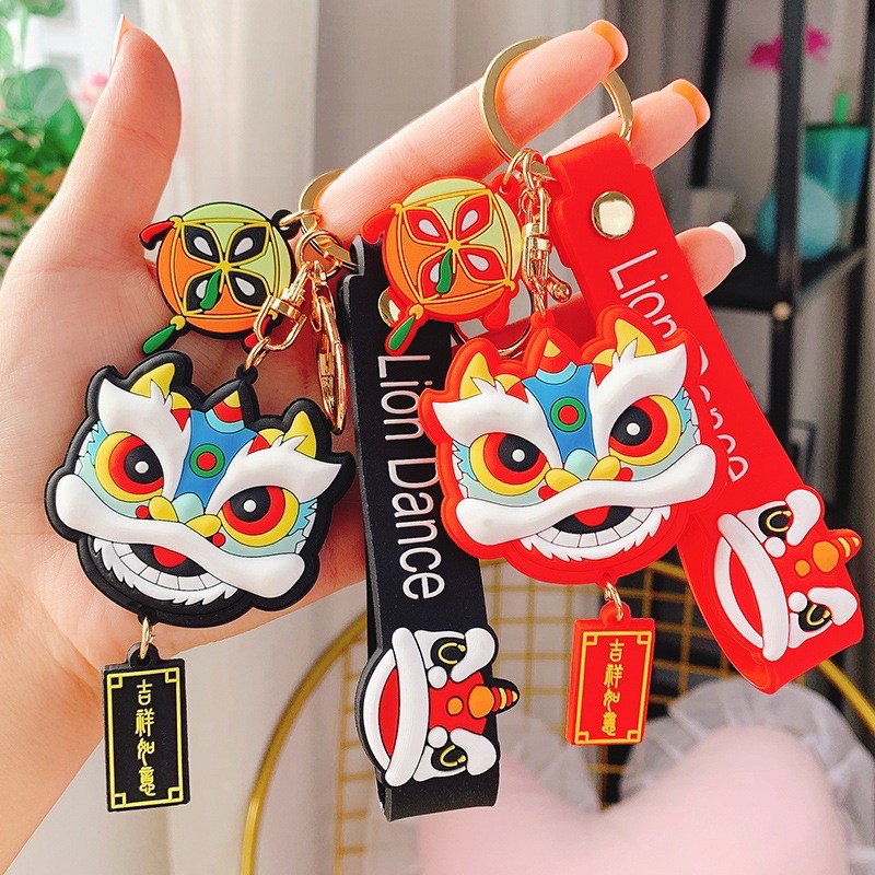 Móc khoá đầu lân may mắn hot trend 2021