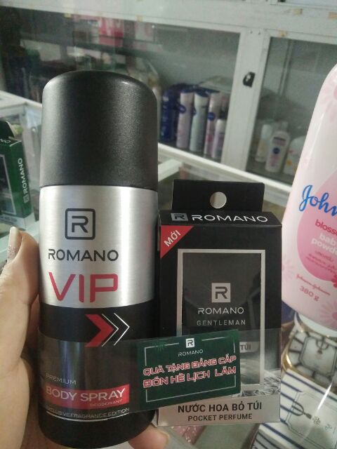 Xịt khử mùi Romano Vip 150ml tặng nước hoa bỏ túi