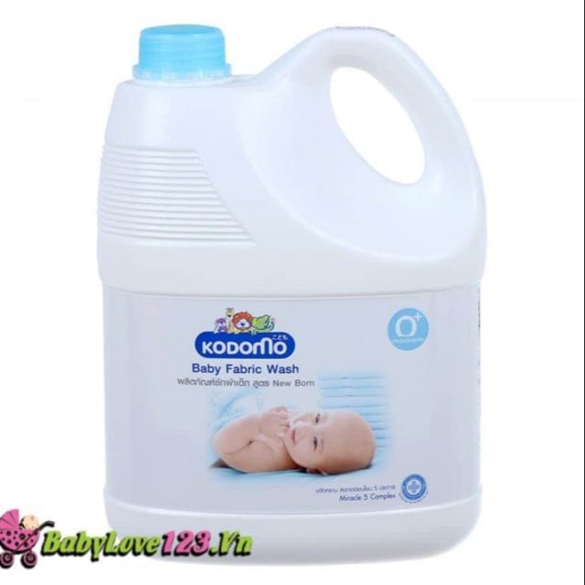 Nước giặt xã KODOMO 3000ML