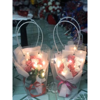 Bó hoa hồng sáp kèm túi xách