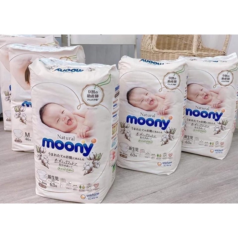 Tã Bỉm Moony Natural Trắng/Xanh Quần Dán Size Newborn S M L XL