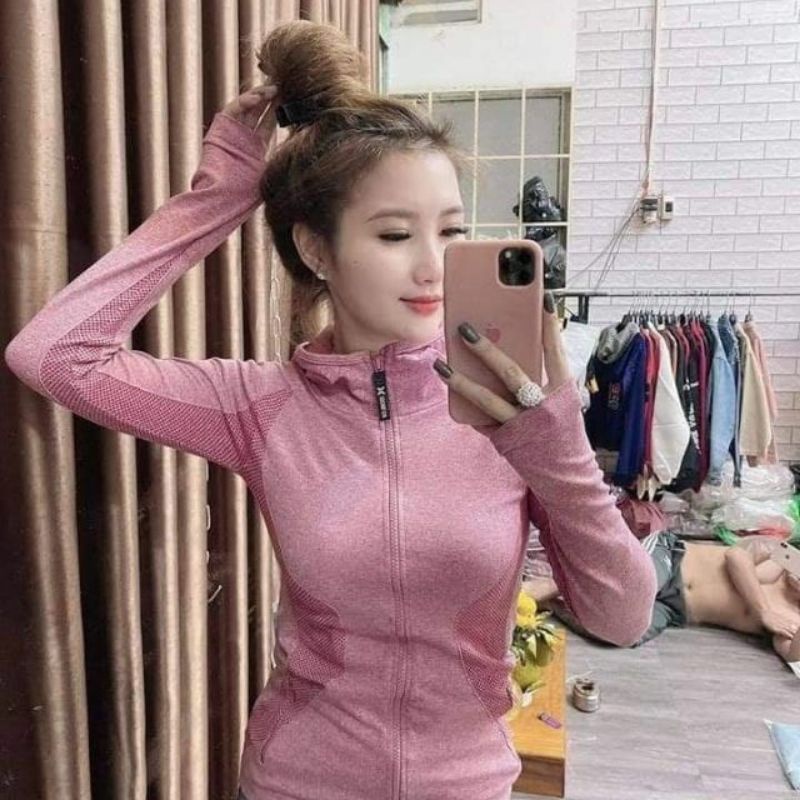 [Size M L XL] Có 2 túi ngoài dây kéo. Áo khoác thể thao nữ [HÀNG NHẬP]. Áo khoác nhẹ nữ. Áo ôm body [S20]