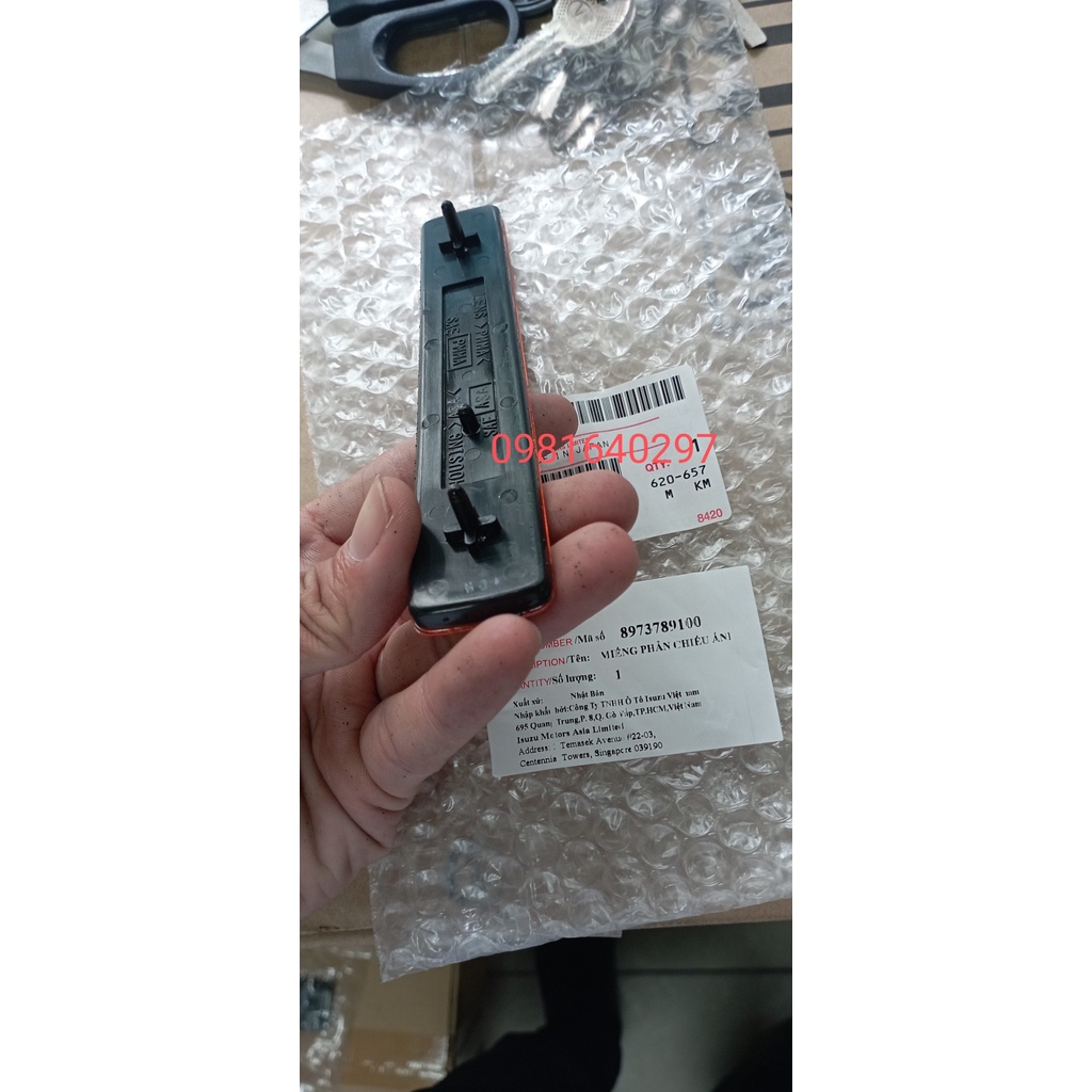 Miếng phản quang ánh sáng cho xe tải ISUZU hàng chính hãng