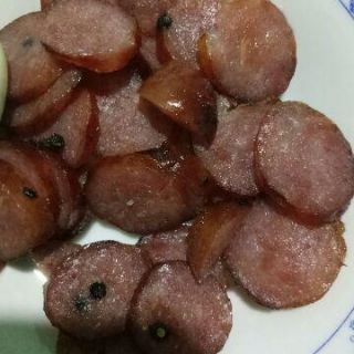 Lạp xưởng tươi nhà làm