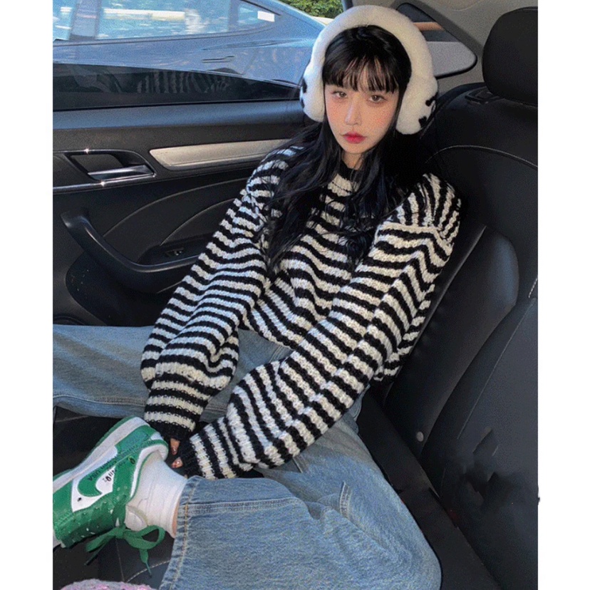 Áo Len Cổ Lọ Họa Tiết Kẻ Sọc Thiết Kế Mới Thời Trang Mùa Đông Dành Cho Nữ
