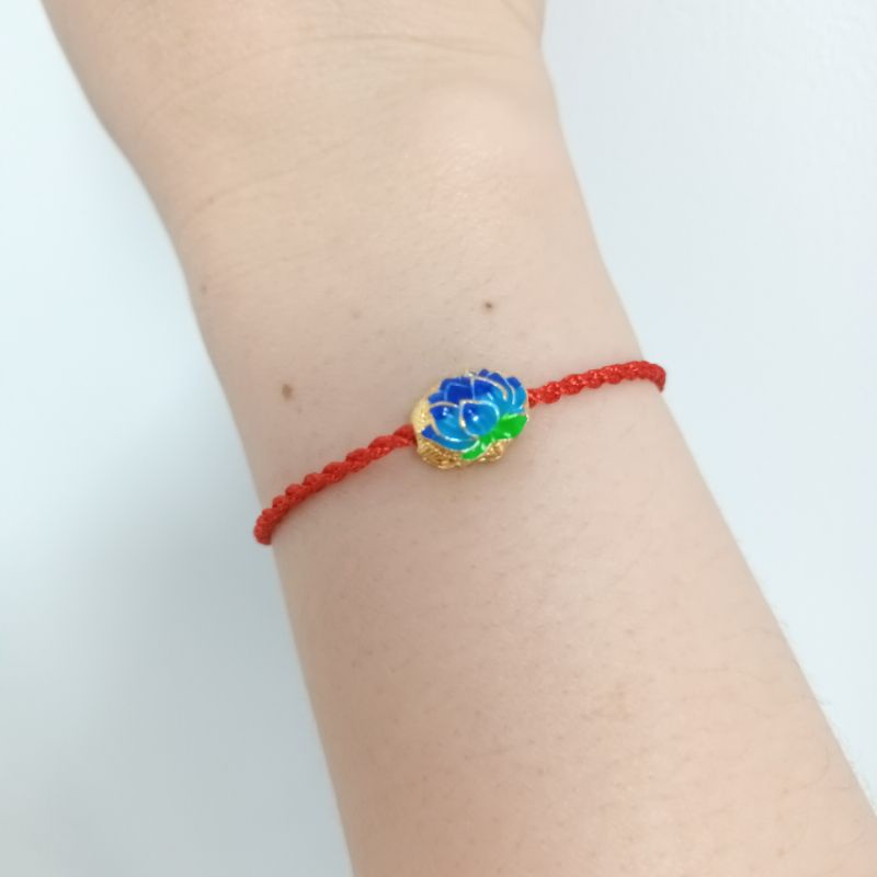 Vòng chỉ đỏ bông sen nepal xanh ngọc quyền năng bình an may mắn