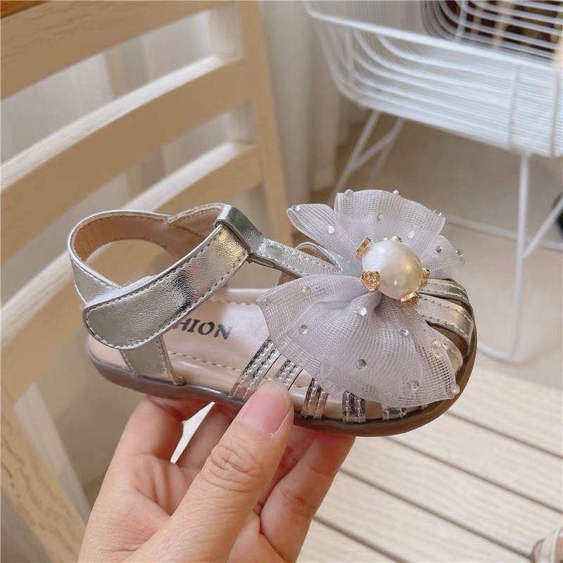 Sandal tập đi cho bé gái - dép rọ quai hậu cho bé bảo về chân nơ lưới bánh bèo điệu đà quai dán đế dẻo BabyBees A11