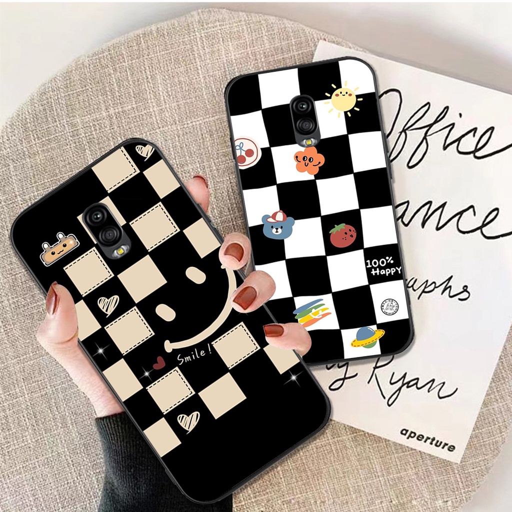 Ốp lưng điện thoại Samsung j7 plus / j7+ ô vuông , đen ,trắng , đỏ , trerry