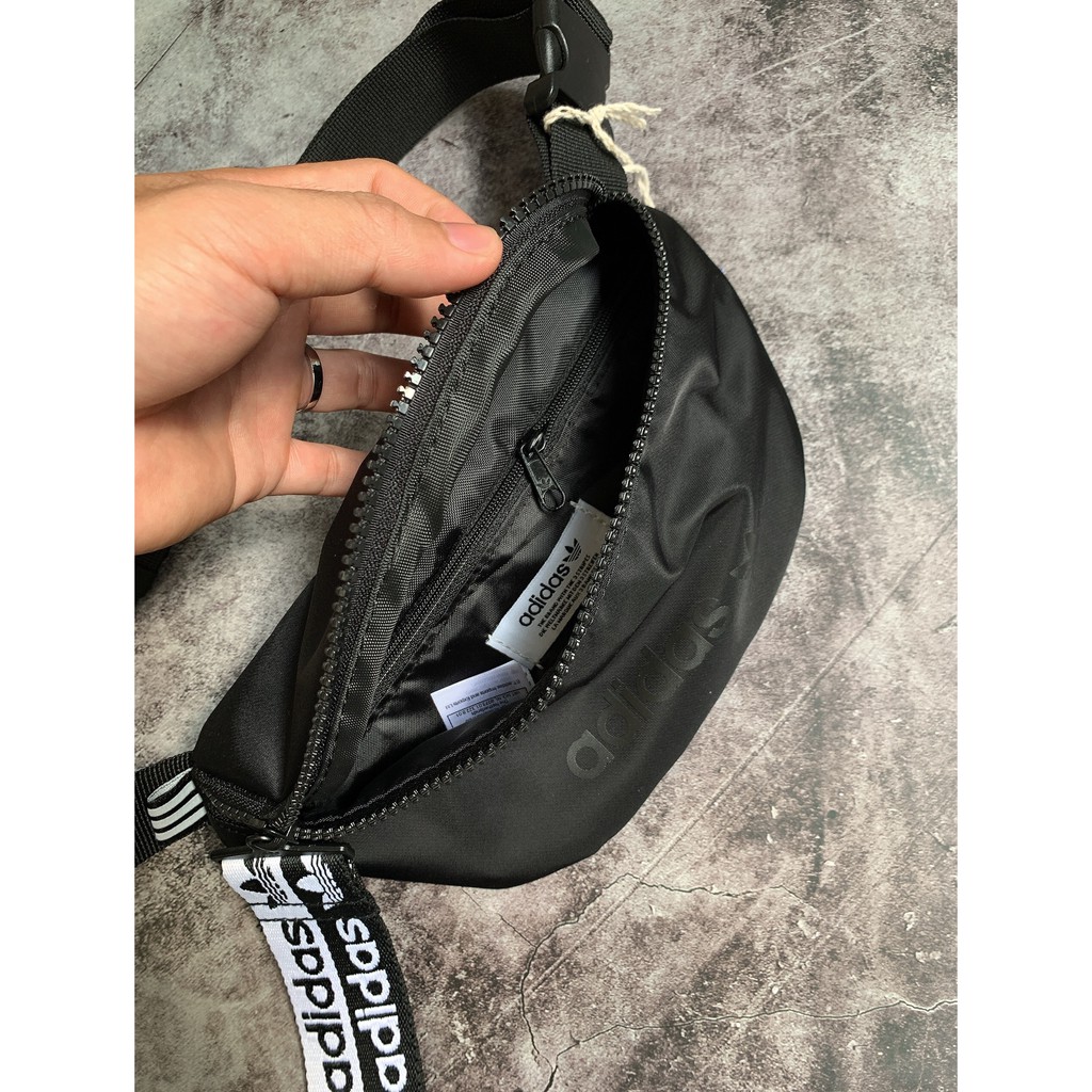 Túi bao tử đeo chéo nam nữ R.Y.V Waist bag màu đen