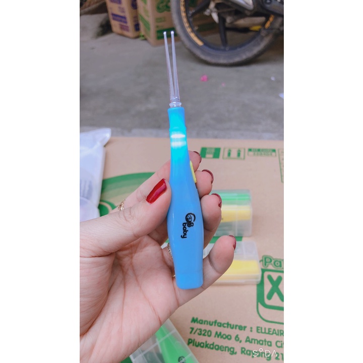 Đèn lấy ráy tai,ngoáy tai có đèn cho bé ,đèn ngoáy tai,đèn soi tai, có hộp nhựa kèm Pin GB baby Hàn quốc