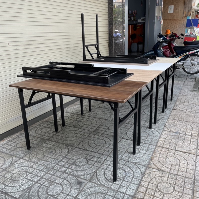 Bàn làm việc  xếp gọn tiện lợi cho văn phòng, học tập làm việc, bàn ăn..cứng cáp mới.