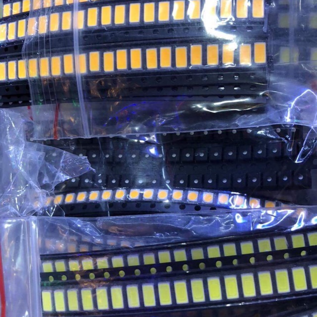 [VM] - 20 con Led SMD dán.