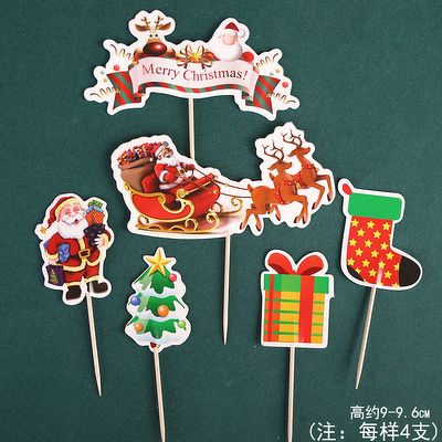 Set que cắm Noel 24 que xe kéo