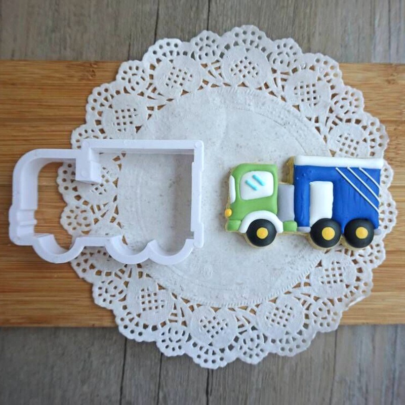 Set 8 khuôn hình xe hơi dùng để làm bánh/họa tiết trang trí bánh 3D dễ thương