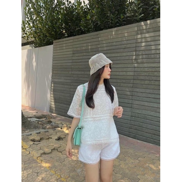 SET ÁO PELUM TRẮNG CỔ VIỀN REN + SHORT