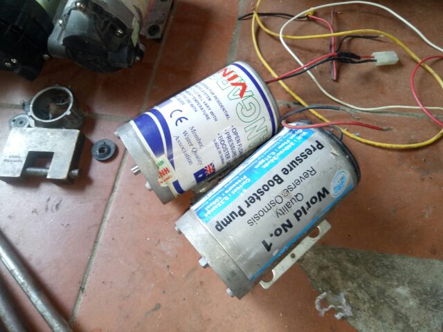 Môtơ bơm lọc nước