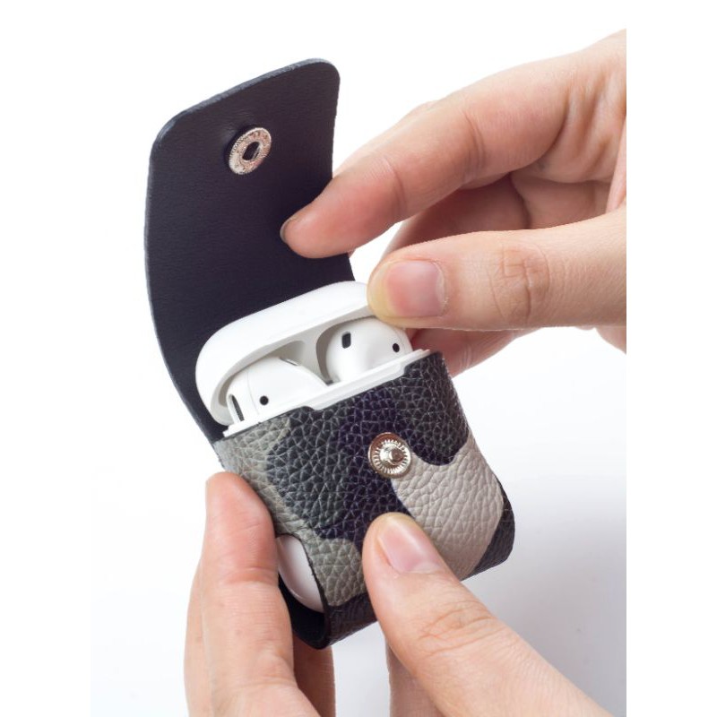 Bao da Airpods 2 Camo Ghi Xám