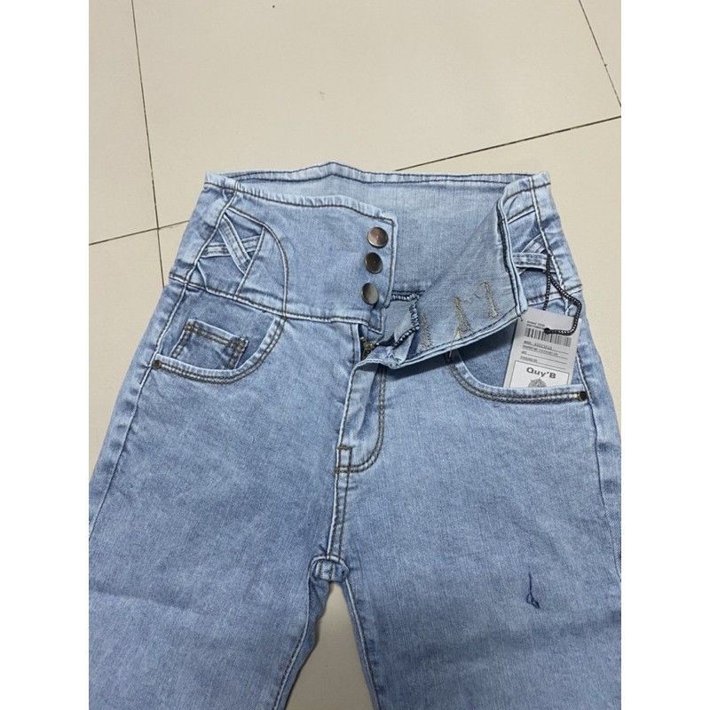 Quần jeans ngố lưng siêu cao 3 cúc