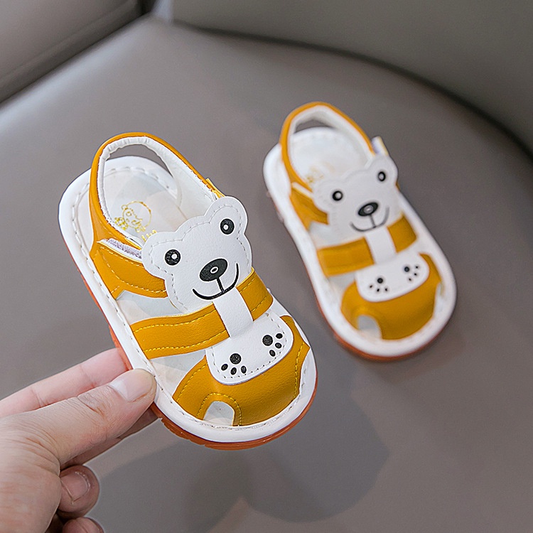 Sandal Tập Đi Cho Bé Trai Bé Gái Phát Tiếng Kêu Đế Mềm Chống Trơn Trượt Phong Cách Hàn Quốc D51
