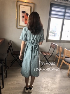Váy kẻ caro thắt nơ sau