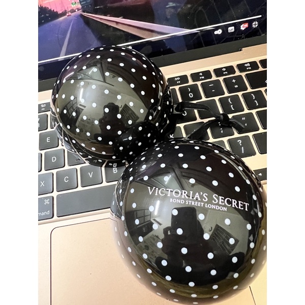Quả cầu đựng quần lót Victoria’s Secret đường kính 10cm dùng đựng nội y, trang trí, chụp ảnh hàng xuất dư của hãng