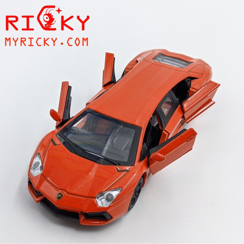 Mô hình Lamboghini phiên bản đặc biệt 4 cửa
