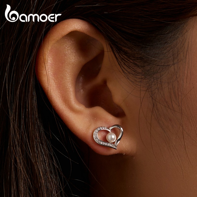 Đôi khuyên tai xỏ Bamoer Bse550-A chốt bạc 925 hình trái tim đính ngọc trai nhân tạo seri 4 làm quà tặng cho nữ