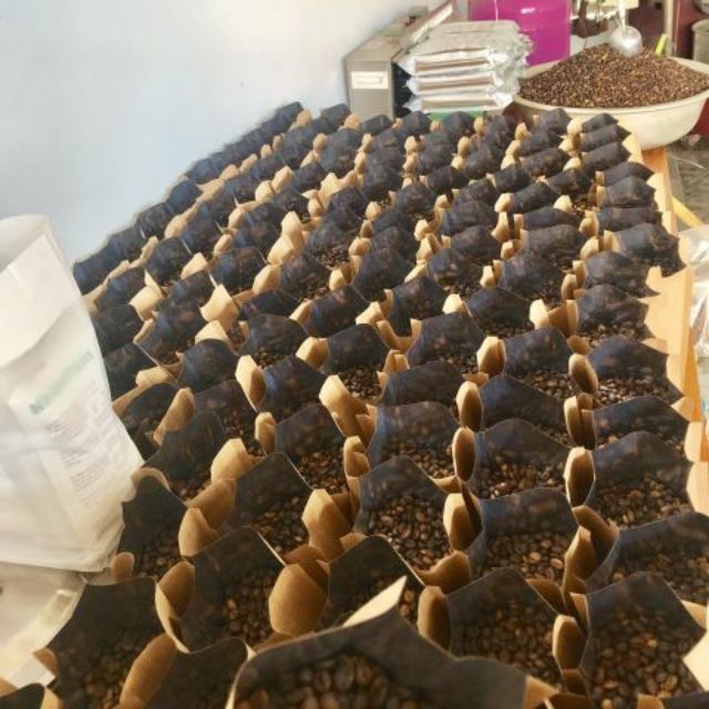 Cà phê rang xay nguyên chất mix 2 vị