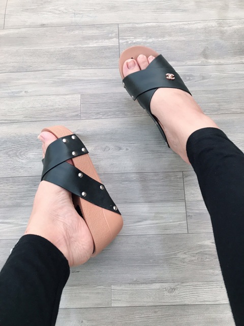 Dép đế xuồng quai chéo cao 7cm