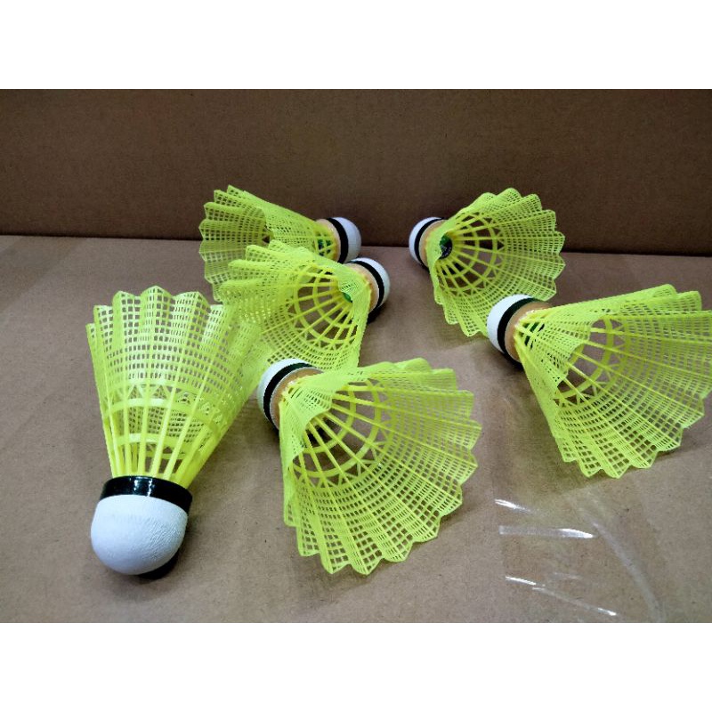 Cầu lông nhựa siêu bền 350