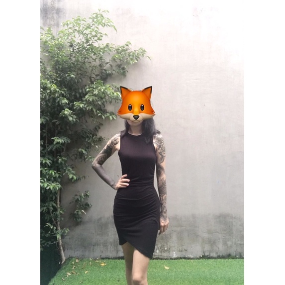 Váy body dáng ôm nhún nhẹ vạt chéo f21 thanh lí