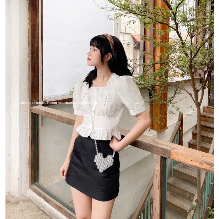 Áo sơmi bèo trắng form crop top Cami