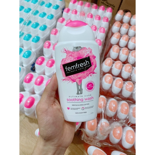 Dung dịch vệ sinh phụ nữ FEMFREST màu cam DAILY INTIMATE WASH