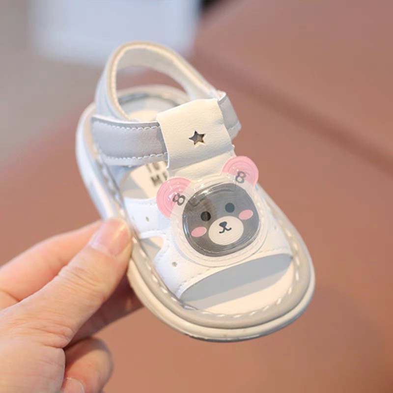 Sandal cho bé, dép cho bé tập đi hình gấu có còi bip bip mã A09