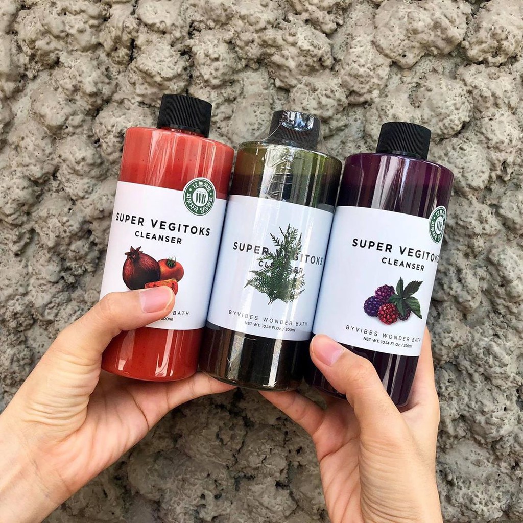 Sữa rửa mặt thải độc rau củ Byvibes Wonder Bath Super Vegitoks Cleanser 300ml | BigBuy360 - bigbuy360.vn