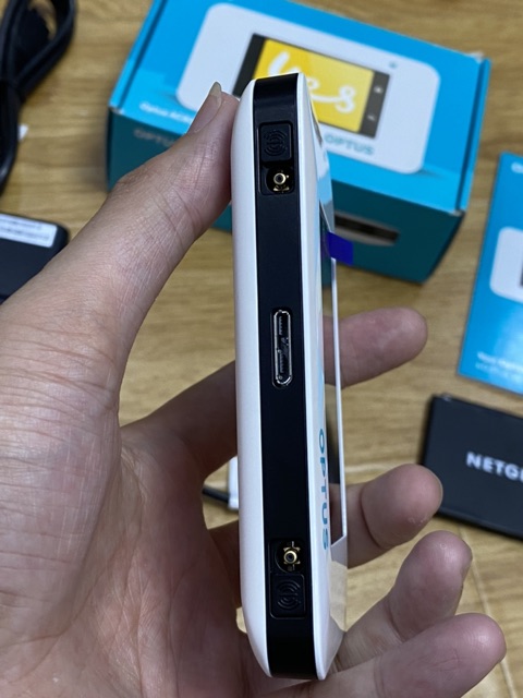 Bộ Phát Wifi 3G/4G NetGear AC800S Cat11 Tốc Độ 4G 450Mbps Wifi 2 Băng Tần Chuẩn AC Pin 2930mAh Chạy 12h, Kết Nối 15 User | BigBuy360 - bigbuy360.vn