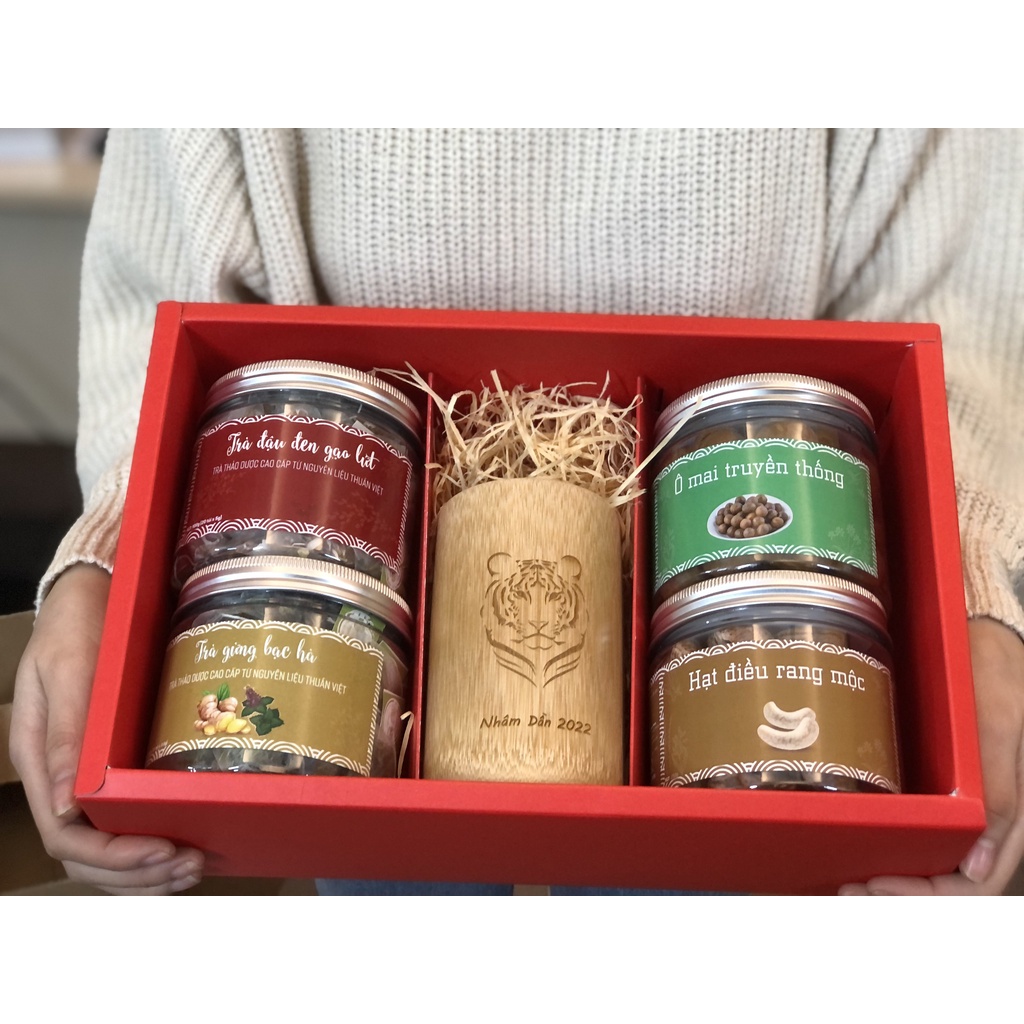 {QUÀ 8.3, 20.10,20.11, Tết } Set quà có khắc tên theo yêu cầu | BigBuy360 - bigbuy360.vn