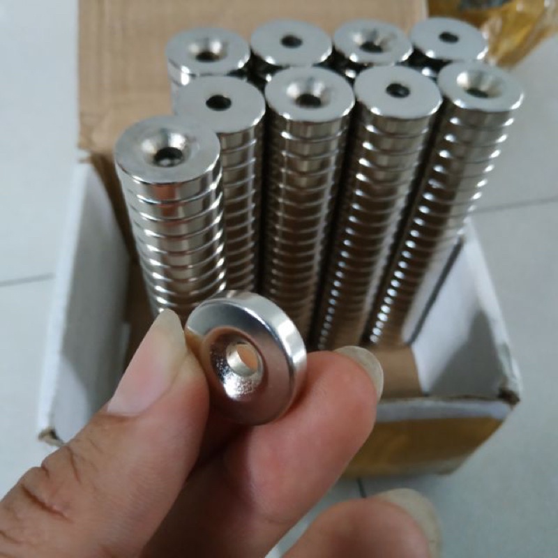 nam châm gắn đít ná 5x20 lỗ 5mm