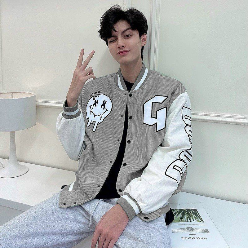 Áo khoác nhung kiểu bomber thêu hình icon mặt cười, Áo jacket varsity unisex nam nữ mẫu mới hot trend