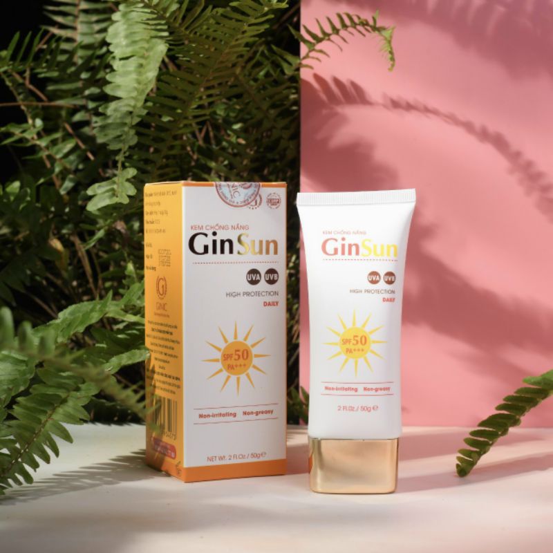 Kem chống nắng Ginsun SPF 50 PA +++, chống tia UVA, UVB, bảo vệ da trong nhiều giờ